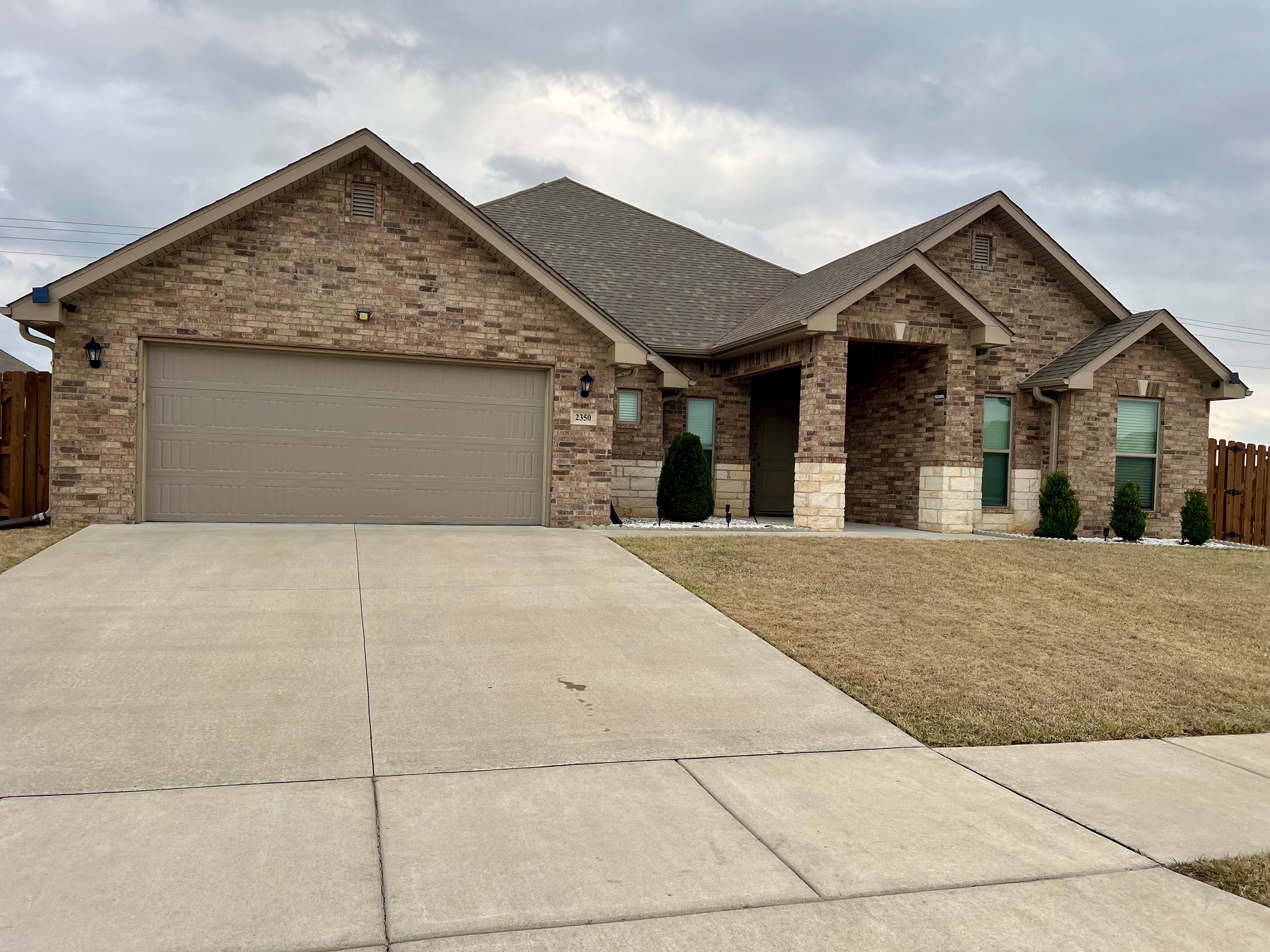 2350 Cameo Ln